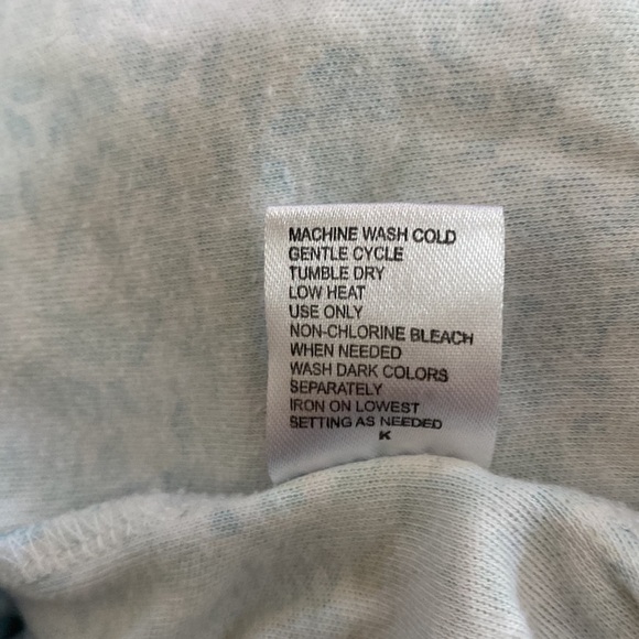 Miss Elaine white, blue bird pajama top. Size XL. - Picture 11 of 11